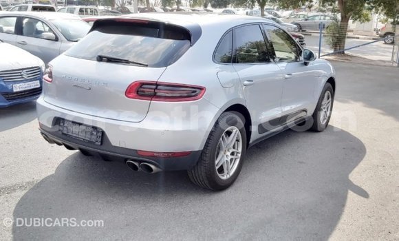 Sayi Imported Porsche Macan Other Mota in Import - Dubai a Maseru Sayi Imported Porsche Macan Other Mota in Import - Dubai a Maseru
