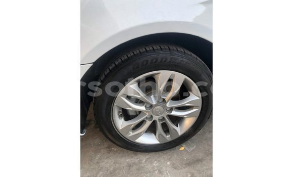 Sayi Imported Geely Emgrand 7 White Mota in Import - Dubai a Maseru Sayi Imported Geely Emgrand 7 White Mota in Import - Dubai a Maseru