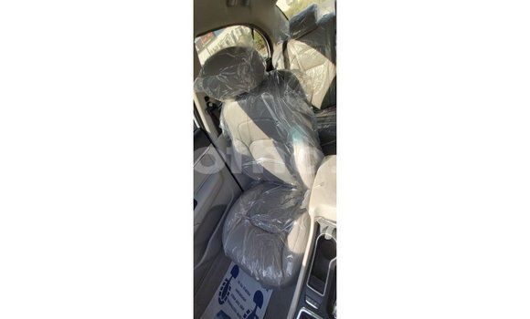 Sayi Imported Geely Emgrand 7 White Mota in Import - Dubai a Maseru Sayi Imported Geely Emgrand 7 White Mota in Import - Dubai a Maseru