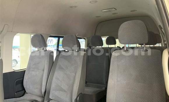 اشتري مستعمل Toyota 4Runner White سيارة في Maseru في Maseru اشتري مستعمل Toyota 4Runner White سيارة في Maseru في Maseru