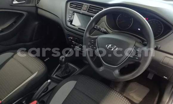 اشتري مستعمل Hyundai i20 White سيارة في Maseru في Maseru اشتري مستعمل Hyundai i20 White سيارة في Maseru في Maseru