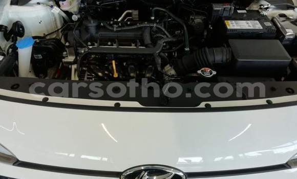 اشتري مستعمل Hyundai i20 White سيارة في Maseru في Maseru اشتري مستعمل Hyundai i20 White سيارة في Maseru في Maseru
