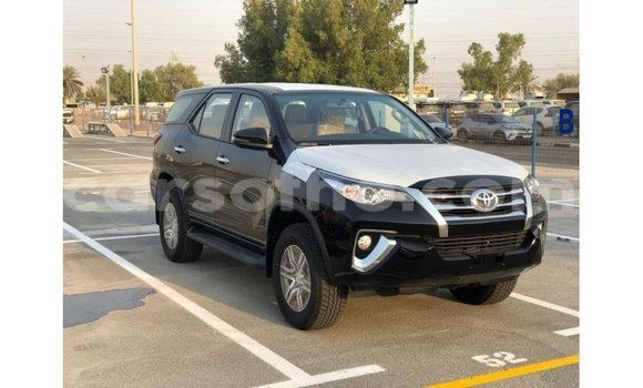 Sayi Imported Toyota Fortuner Black Mota in Import - Dubai a Maseru Sayi Imported Toyota Fortuner Black Mota in Import - Dubai a Maseru