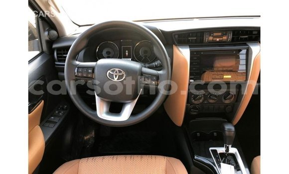 Sayi Imported Toyota Fortuner Black Mota in Import - Dubai a Maseru Sayi Imported Toyota Fortuner Black Mota in Import - Dubai a Maseru