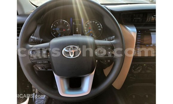 Sayi Imported Toyota Fortuner Black Mota in Import - Dubai a Maseru Sayi Imported Toyota Fortuner Black Mota in Import - Dubai a Maseru