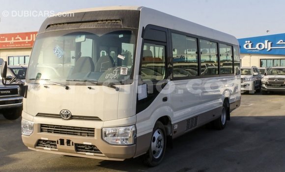Sayi Imported Toyota Coaster White Mota in Import - Dubai a Maseru Sayi Imported Toyota Coaster White Mota in Import - Dubai a Maseru