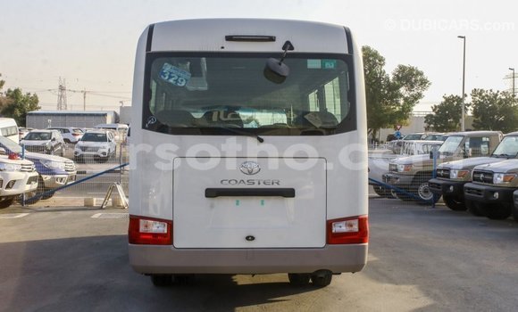 Sayi Imported Toyota Coaster White Mota in Import - Dubai a Maseru Sayi Imported Toyota Coaster White Mota in Import - Dubai a Maseru