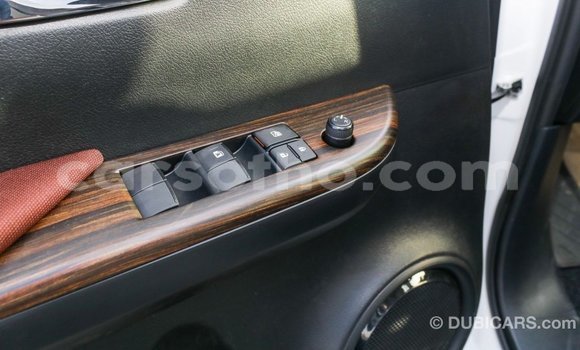 Buy Import Toyota Hilux White Car in Import - Dubai in Maseru Buy Import Toyota Hilux White Car in Import - Dubai in Maseru