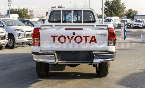 Buy Import Toyota Hilux White Car in Import - Dubai in Maseru Buy Import Toyota Hilux White Car in Import - Dubai in Maseru