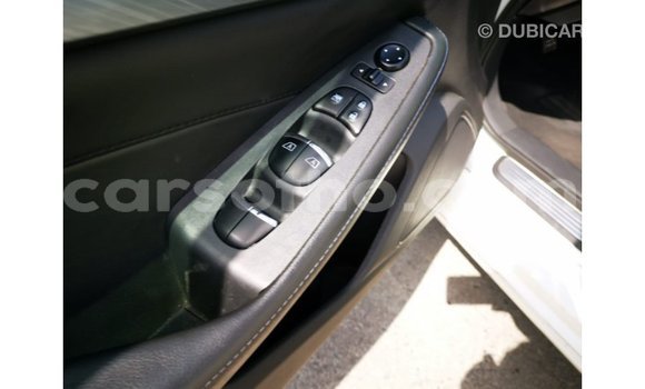 Sayi Imported Nissan Maxima White Mota in Import - Dubai a Maseru Sayi Imported Nissan Maxima White Mota in Import - Dubai a Maseru