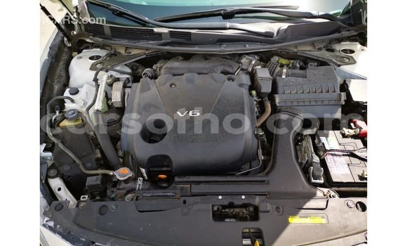Sayi Imported Nissan Maxima White Mota in Import - Dubai a Maseru Sayi Imported Nissan Maxima White Mota in Import - Dubai a Maseru