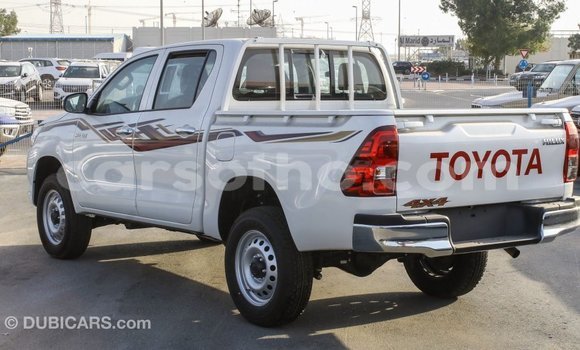 Buy Import Toyota Hilux White Car in Import - Dubai in Maseru Buy Import Toyota Hilux White Car in Import - Dubai in Maseru
