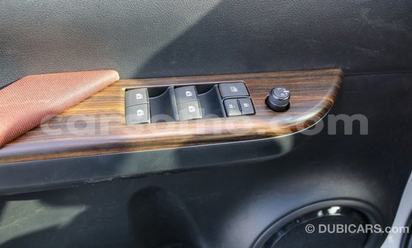 Buy Import Toyota Hilux White Car in Import - Dubai in Maseru Buy Import Toyota Hilux White Car in Import - Dubai in Maseru