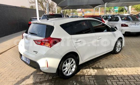 Acheter Occasion Voiture Toyota Auris Blanc à Maseru, Maseru Acheter Occasion Voiture Toyota Auris Blanc à Maseru, Maseru