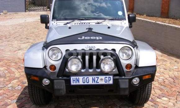Sayi Na hannu Jeep Wrangler Silver Mota in Maseru a Maseru Sayi Na hannu Jeep Wrangler Silver Mota in Maseru a Maseru