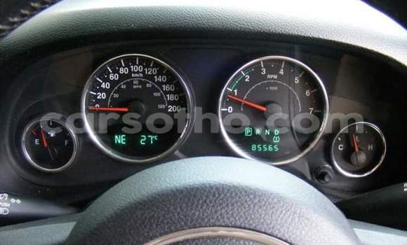 Sayi Na hannu Jeep Wrangler Silver Mota in Maseru a Maseru Sayi Na hannu Jeep Wrangler Silver Mota in Maseru a Maseru