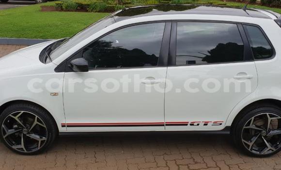 Acheter Occasion Voiture Volkswagen Polo Blanc à Hlotse, Leribe Acheter Occasion Voiture Volkswagen Polo Blanc à Hlotse, Leribe