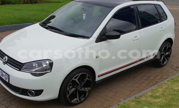 Acheter Occasion Voiture Volkswagen Polo Blanc à Hlotse, Leribe Acheter Occasion Voiture Volkswagen Polo Blanc à Hlotse, Leribe