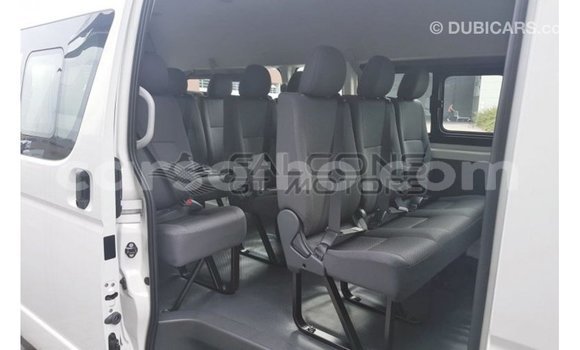 Buy Import Toyota Hiace White Car in Import - Dubai in Maseru Buy Import Toyota Hiace White Car in Import - Dubai in Maseru
