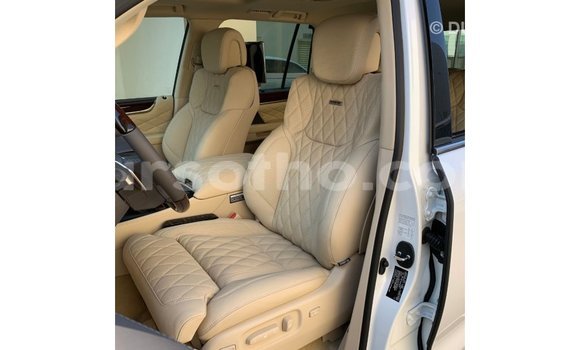 اشتري Imported Lexus LX White سيارة في Import - Dubai في Maseru اشتري Imported Lexus LX White سيارة في Import - Dubai في Maseru