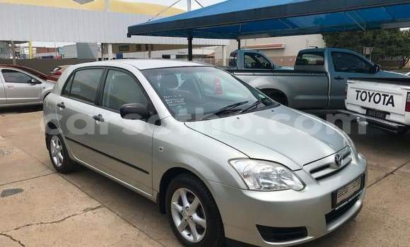 Sayi Na hannu Toyota Runx Silver Mota in Maseru a Maseru Sayi Na hannu Toyota Runx Silver Mota in Maseru a Maseru