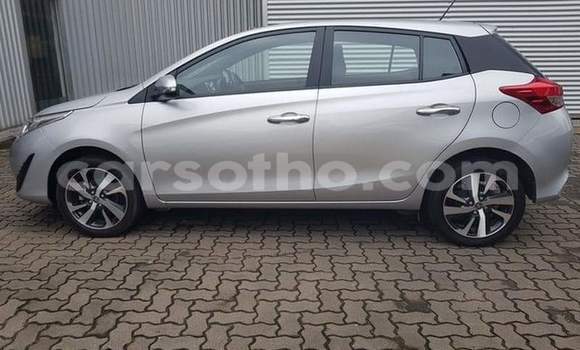Sayi Na hannu Toyota Yaris Silver Mota in Maseru a Maseru Sayi Na hannu Toyota Yaris Silver Mota in Maseru a Maseru