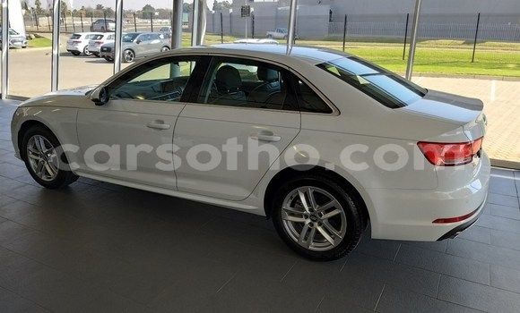 اشتري مستعمل Audi A4 White سيارة في Maseru في Maseru اشتري مستعمل Audi A4 White سيارة في Maseru في Maseru