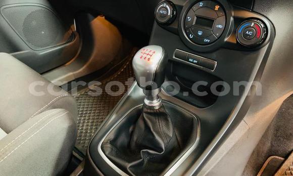 Sayi Na hannu Ford Fiesta ST White Mota in Maseru a Maseru Sayi Na hannu Ford Fiesta ST White Mota in Maseru a Maseru
