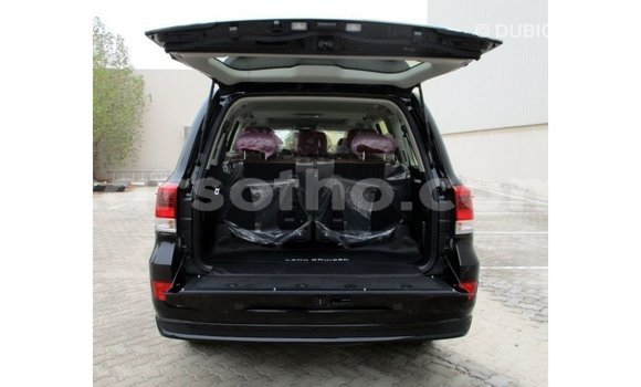 اشتري Imported Toyota Land Cruiser Black سيارة في Import - Dubai في Maseru اشتري Imported Toyota Land Cruiser Black سيارة في Import - Dubai في Maseru