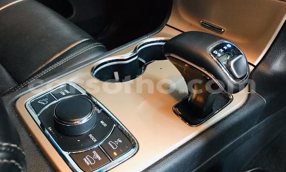Sayi Na hannu Jeep Grand Cherokee Silver Mota in Maseru a Maseru Sayi Na hannu Jeep Grand Cherokee Silver Mota in Maseru a Maseru
