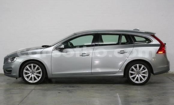 Acheter Occasion Voiture Volvo V60 Gris à Maseru, Maseru Acheter Occasion Voiture Volvo V60 Gris à Maseru, Maseru