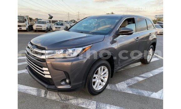 Buy Import Toyota Highlander Other Car in Import - Dubai in Maseru Buy Import Toyota Highlander Other Car in Import - Dubai in Maseru