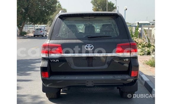 Sayi Imported Toyota Land Cruiser Black Mota in Import - Dubai a Maseru Sayi Imported Toyota Land Cruiser Black Mota in Import - Dubai a Maseru
