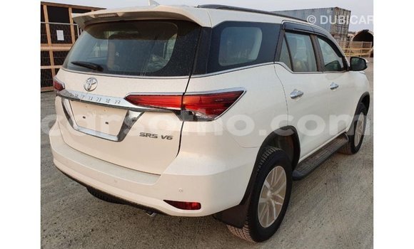 Buy Import Toyota Fortuner White Car in Import - Dubai in Maseru Buy Import Toyota Fortuner White Car in Import - Dubai in Maseru