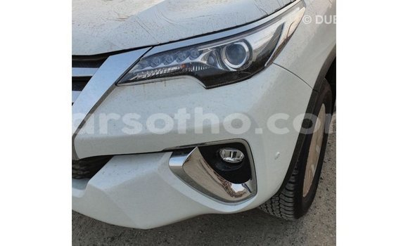 Buy Import Toyota Fortuner White Car in Import - Dubai in Maseru Buy Import Toyota Fortuner White Car in Import - Dubai in Maseru