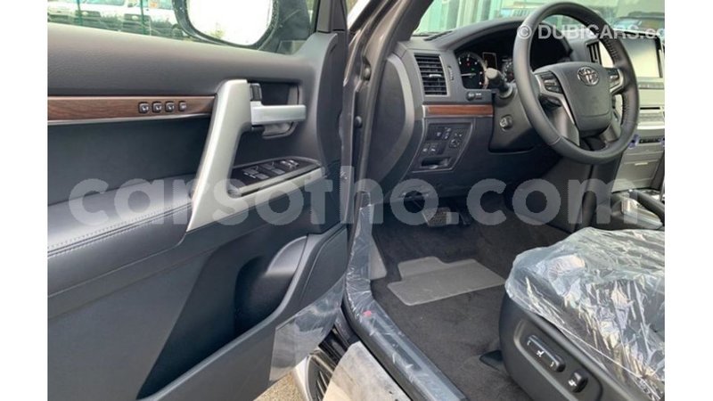 Big with watermark toyota land cruiser maseru import dubai 17171