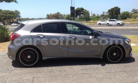 اشتري مستعمل Mercedes-Benz A-klasse AMG Black سيارة في Roma في Maseru اشتري مستعمل Mercedes-Benz A-klasse AMG Black سيارة في Roma في Maseru