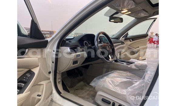 Acheter Import Moto Honda T Blanc à Import - Dubai, Maseru Acheter Import Moto Honda T Blanc à Import - Dubai, Maseru