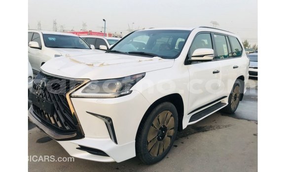 اشتري Imported Lexus LX White سيارة في Import - Dubai في Maseru اشتري Imported Lexus LX White سيارة في Import - Dubai في Maseru