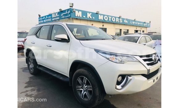 Buy Import Toyota Fortuner White Car in Import - Dubai in Maseru Buy Import Toyota Fortuner White Car in Import - Dubai in Maseru