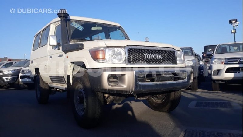 Big with watermark toyota land cruiser maseru import dubai 17186