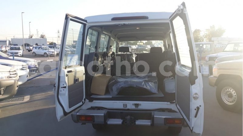 Big with watermark toyota land cruiser maseru import dubai 17186