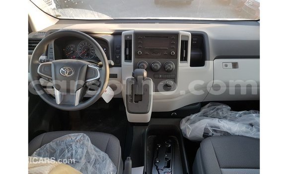 اشتري Imported Toyota Hiace White سيارة في Import - Dubai في Maseru اشتري Imported Toyota Hiace White سيارة في Import - Dubai في Maseru