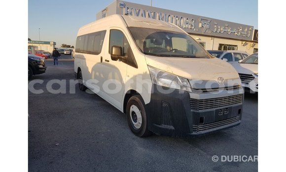 اشتري Imported Toyota Hiace White سيارة في Import - Dubai في Maseru اشتري Imported Toyota Hiace White سيارة في Import - Dubai في Maseru
