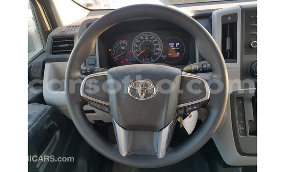 اشتري Imported Toyota Hiace White سيارة في Import - Dubai في Maseru اشتري Imported Toyota Hiace White سيارة في Import - Dubai في Maseru