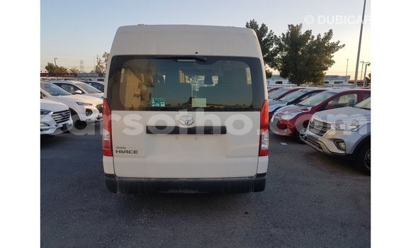 اشتري Imported Toyota Hiace White سيارة في Import - Dubai في Maseru اشتري Imported Toyota Hiace White سيارة في Import - Dubai في Maseru
