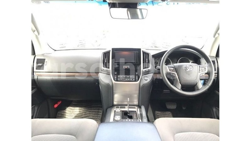 Big with watermark toyota land cruiser maseru import dubai 17228