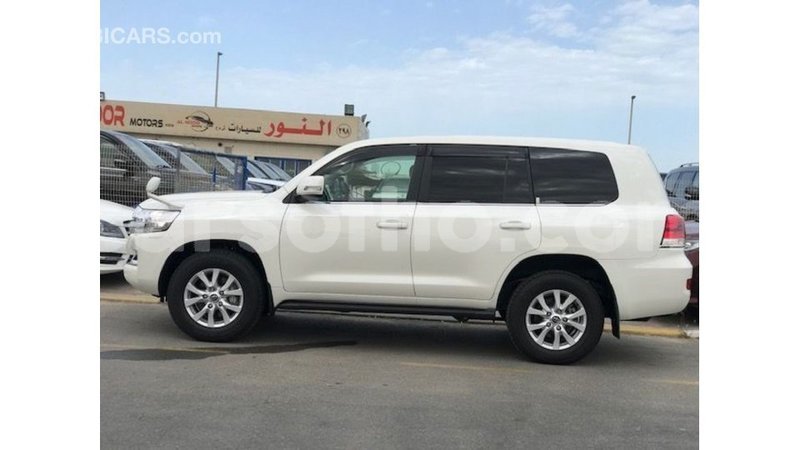 Big with watermark toyota land cruiser maseru import dubai 17228
