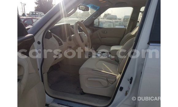 Buy Import Nissan Patrol White Car in Import - Dubai in Maseru Buy Import Nissan Patrol White Car in Import - Dubai in Maseru
