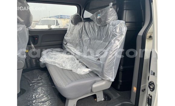 Acheter Import Voiture Hyundai Cargo Blanc à Import - Dubai, Maseru Acheter Import Voiture Hyundai Cargo Blanc à Import - Dubai, Maseru